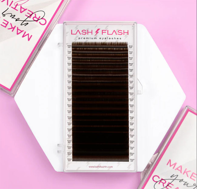 Elevate Your Lash Game with Lash Flash’s Dark Chocolate Eyelashes  