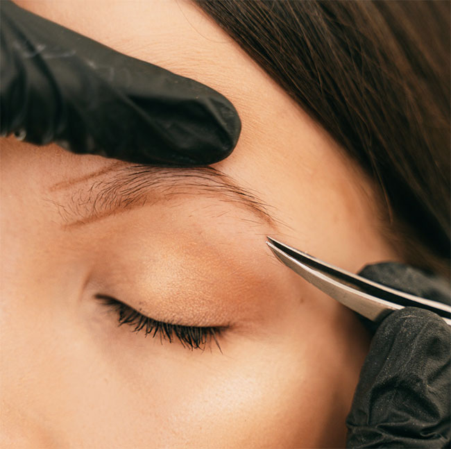 Step By Step Guide On How To Groom Your Eyebrows