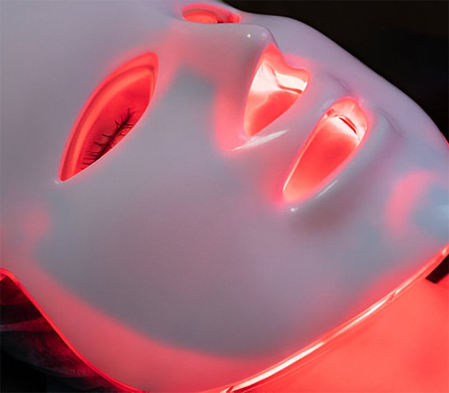 11 Things to Keep in Mind While Choosing LED Light Therapy Mask